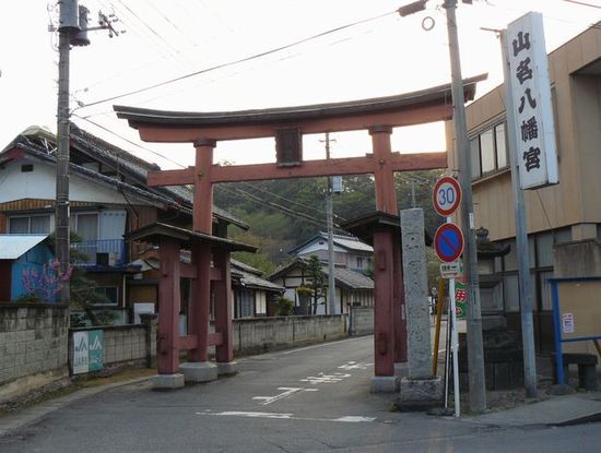 �R�������{