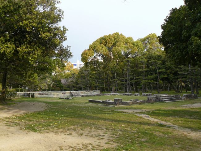 �L����{�c��