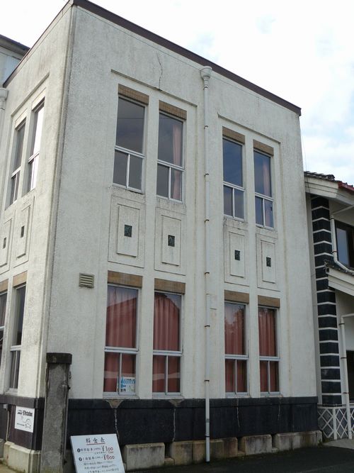 ���㉺�x�@������