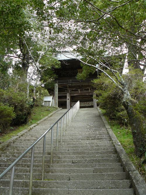 �䒲�����{