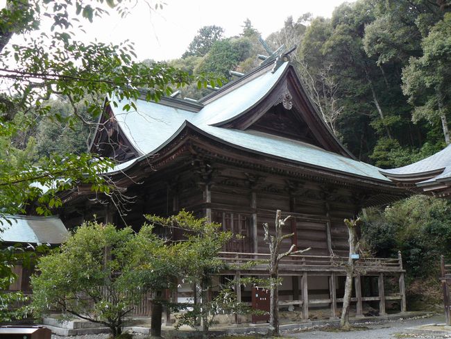 �䒲�����{