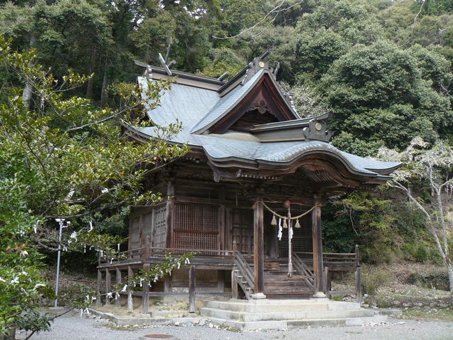 �䒲�����{