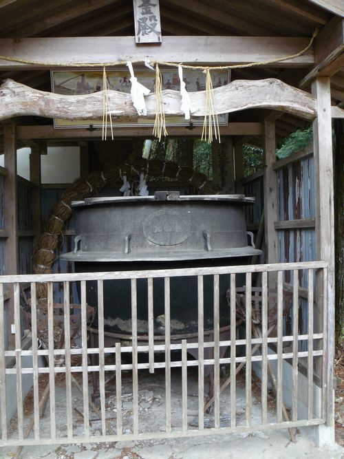 �䒲�����{