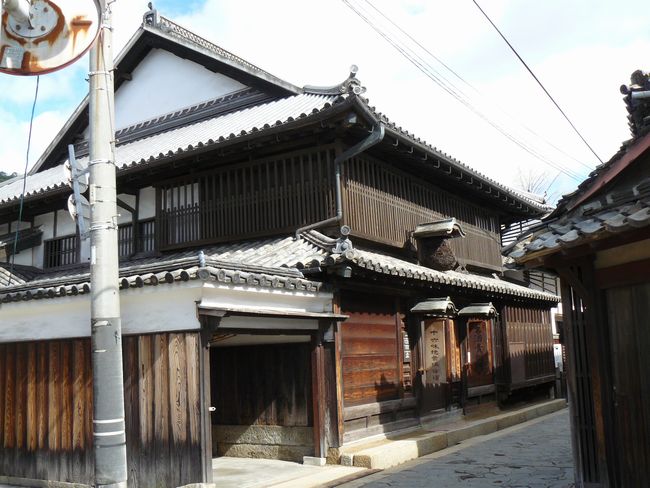 ���c�ƏZ��