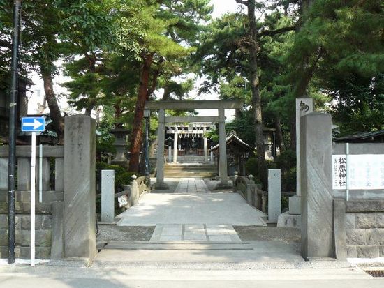 �����_��