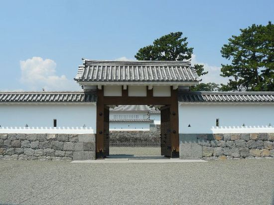 ���c����