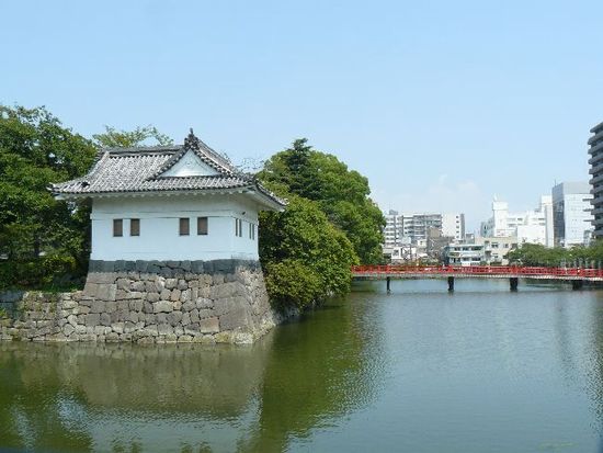 ���c����