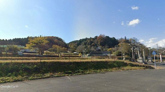 �y���_��