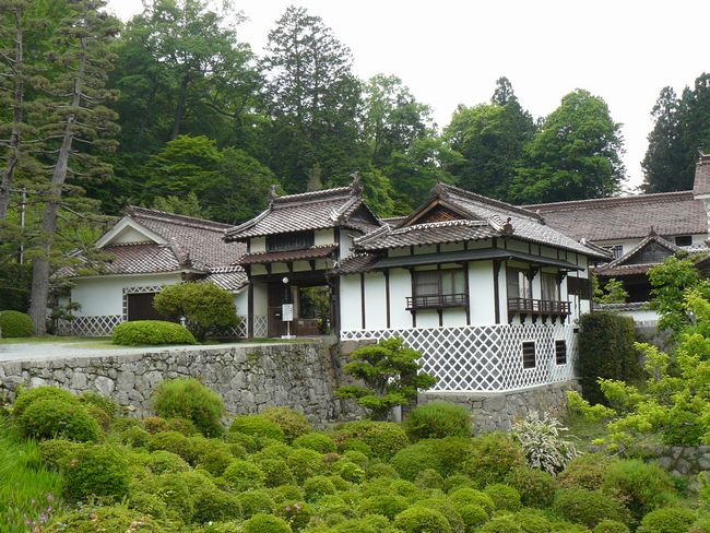 ���]�ƏZ��