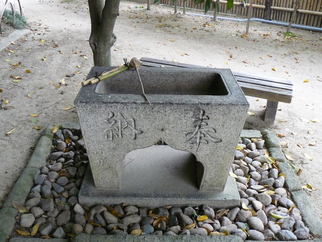 �R���E����א_��