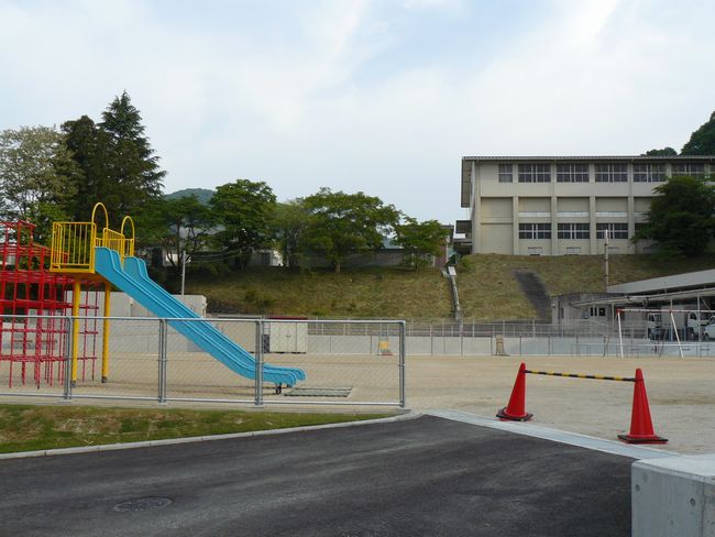 �V���w��