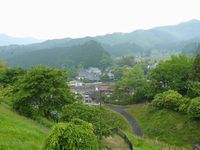 ���É���